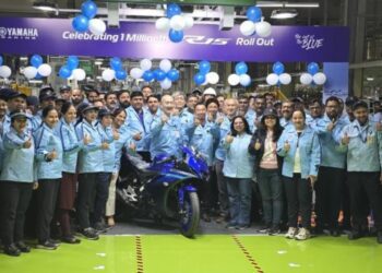 இந்தியாவில் 10 லட்சம் உற்பத்தி இலக்கை கடந்த யமஹா R15 V4 சூப்பர் ஸ்போர்ட் பைக்..!
