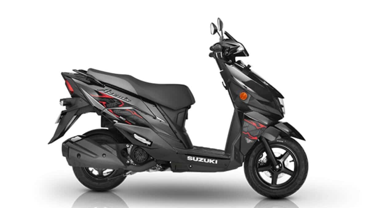 2025 suzuki avenis 125 black