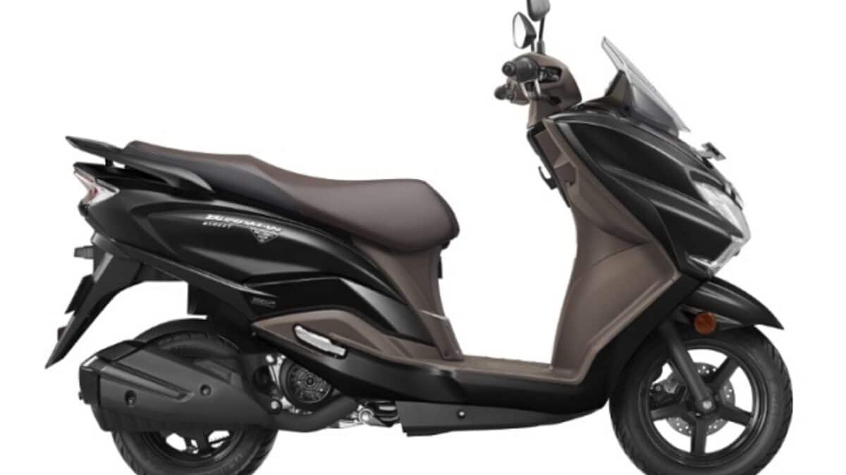 2025 suzuki burgman street black 1