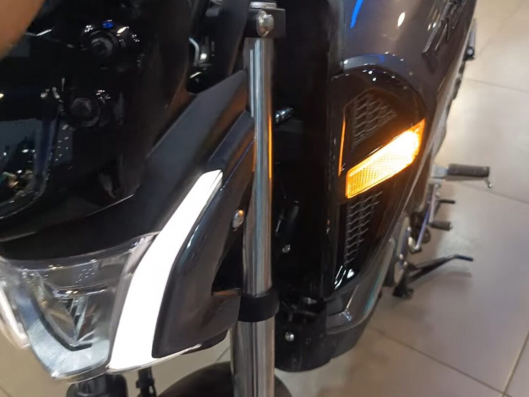 2025 yamaha fz s fi hybrid indicator