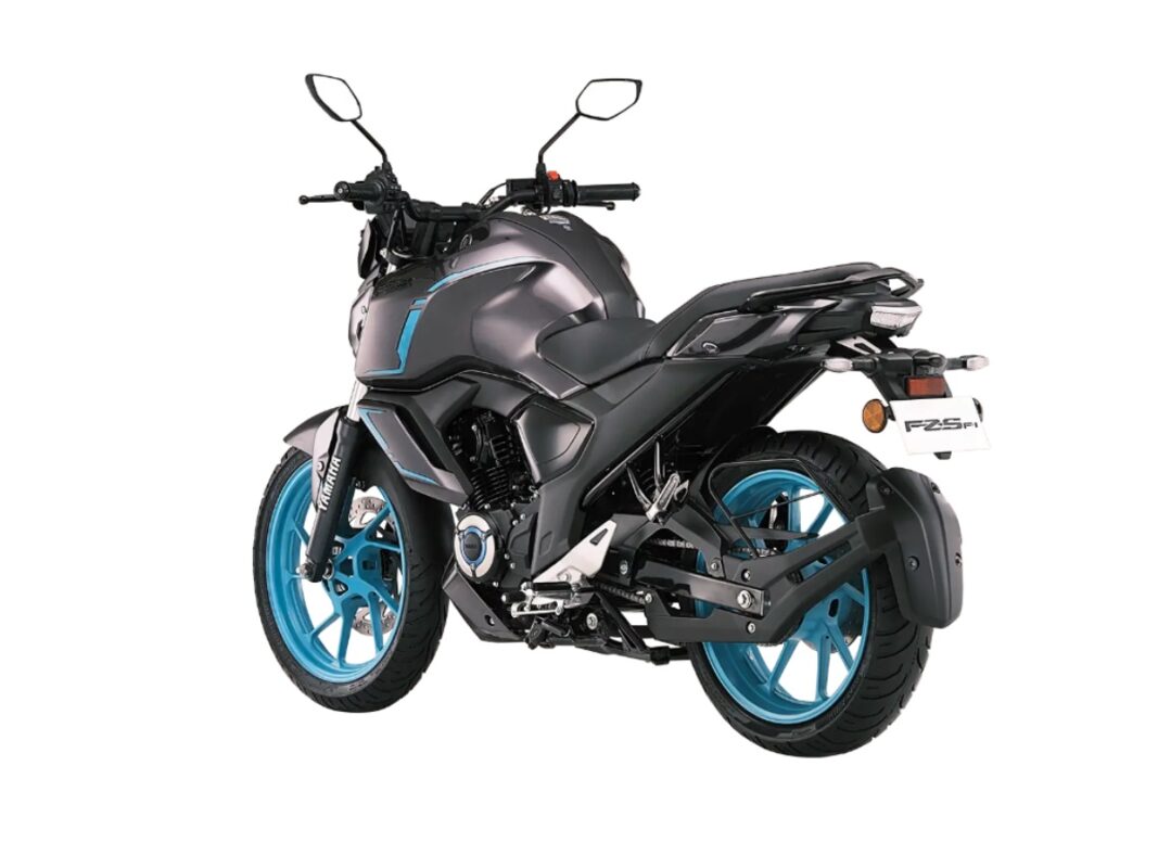 2025 yamaha fz s fi hybrid rear view
