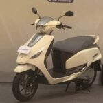 suzuki e access on road