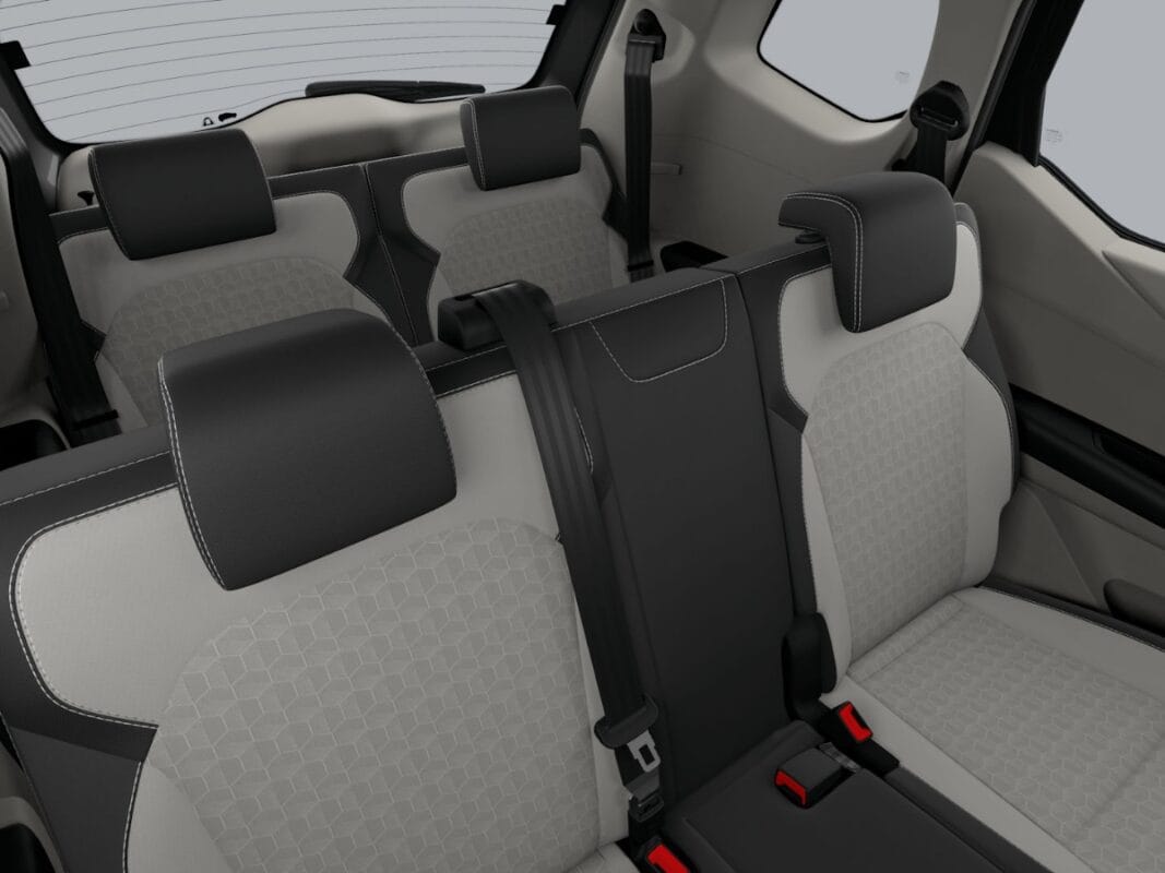 2025 renault triber top emotion seat