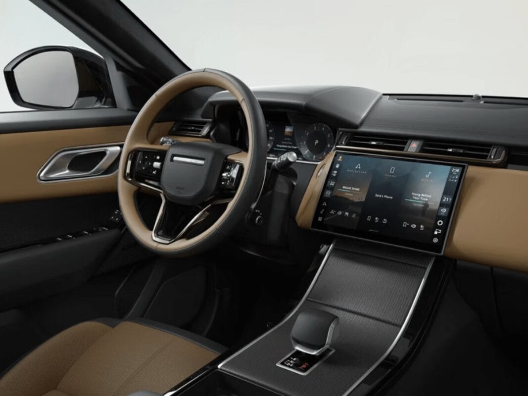 Range Rover Velar Autobiography int