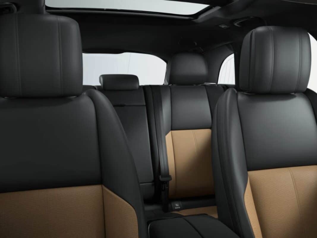 Range Rover Velar Autobiography rear seats