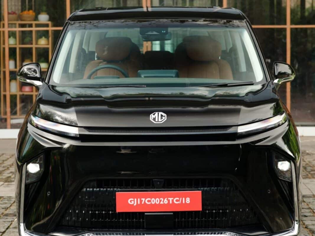 mg m9 electric mpv