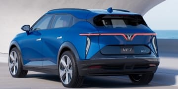 vinfast vf7 electric car rear