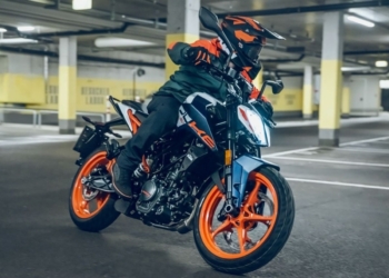 KTM 160 Duke onroad price