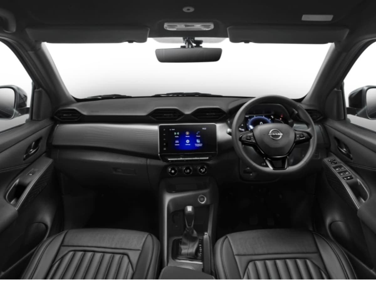 nissan magnite kuro interior