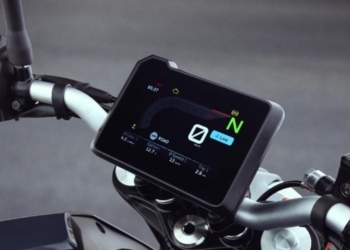 கேடிஎம் 160 டியூக் ஆன்-ரோடு விலை, மைலேஜ், சிறப்புகள்