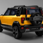 mahindra vision s rear view