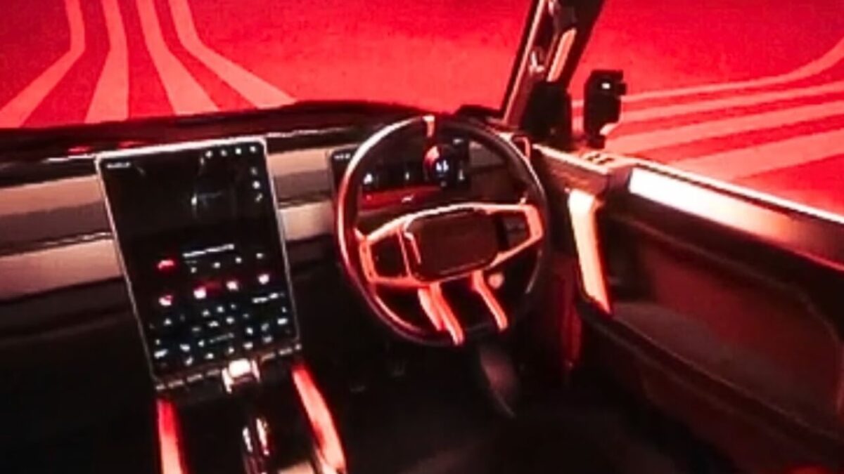 mahindra vision sxt new 1