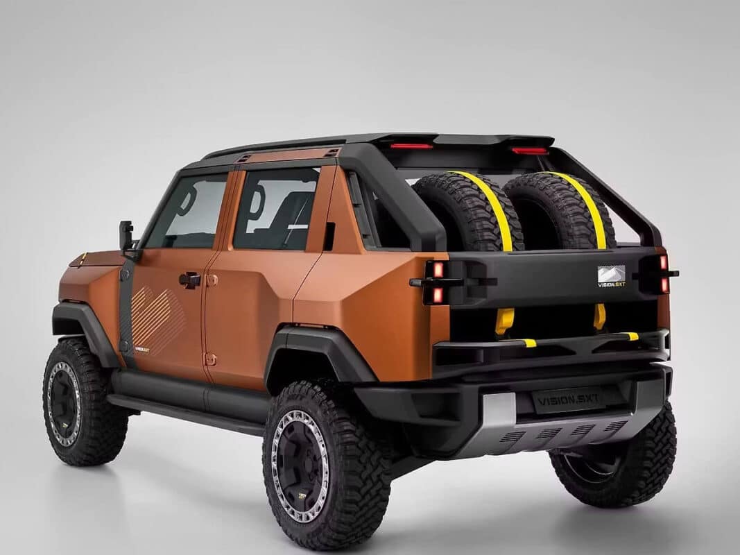 mahindra vision sxt rear