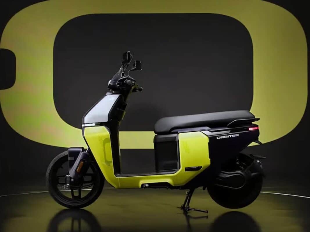tvs orbiter e scooter sideview