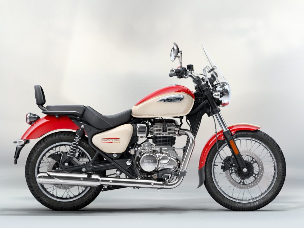 2025 new royal enfield meteor 350 aurora red