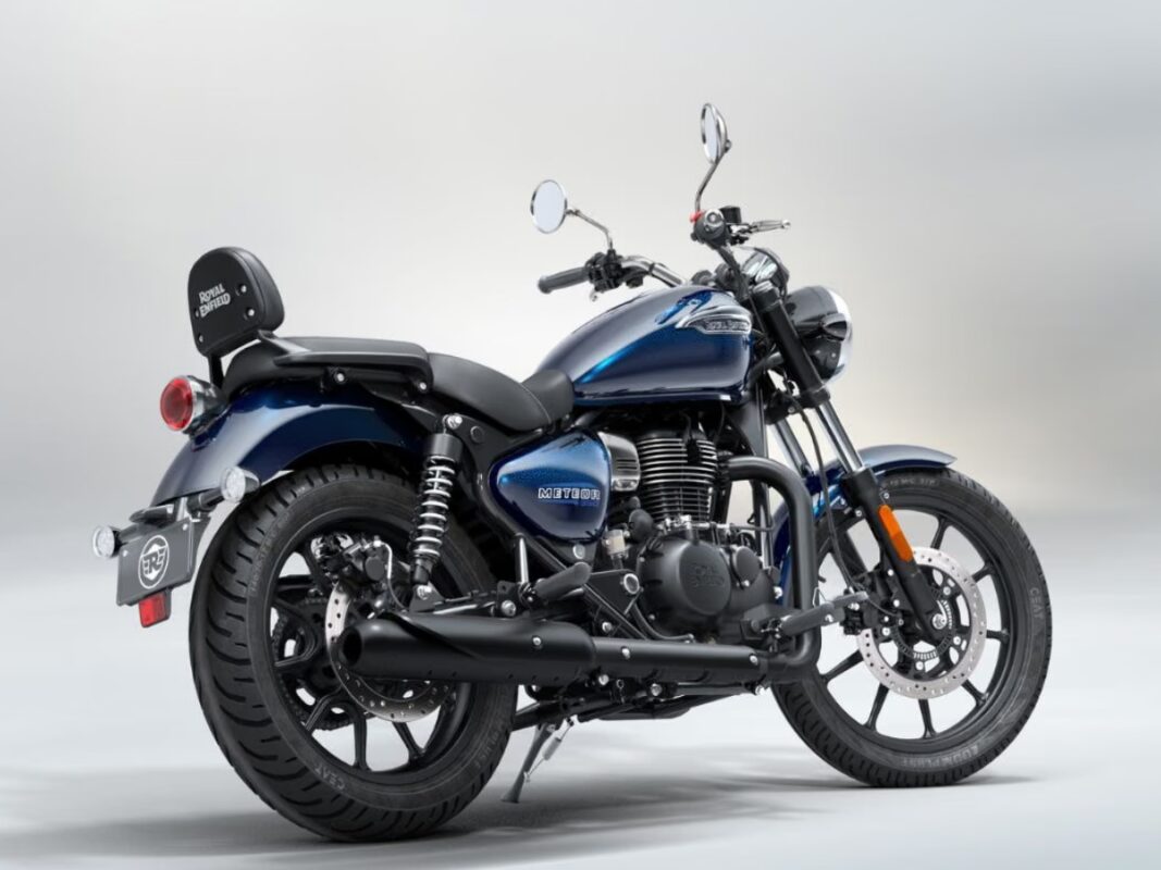 2025 new royal enfield meteor 350 blue rear