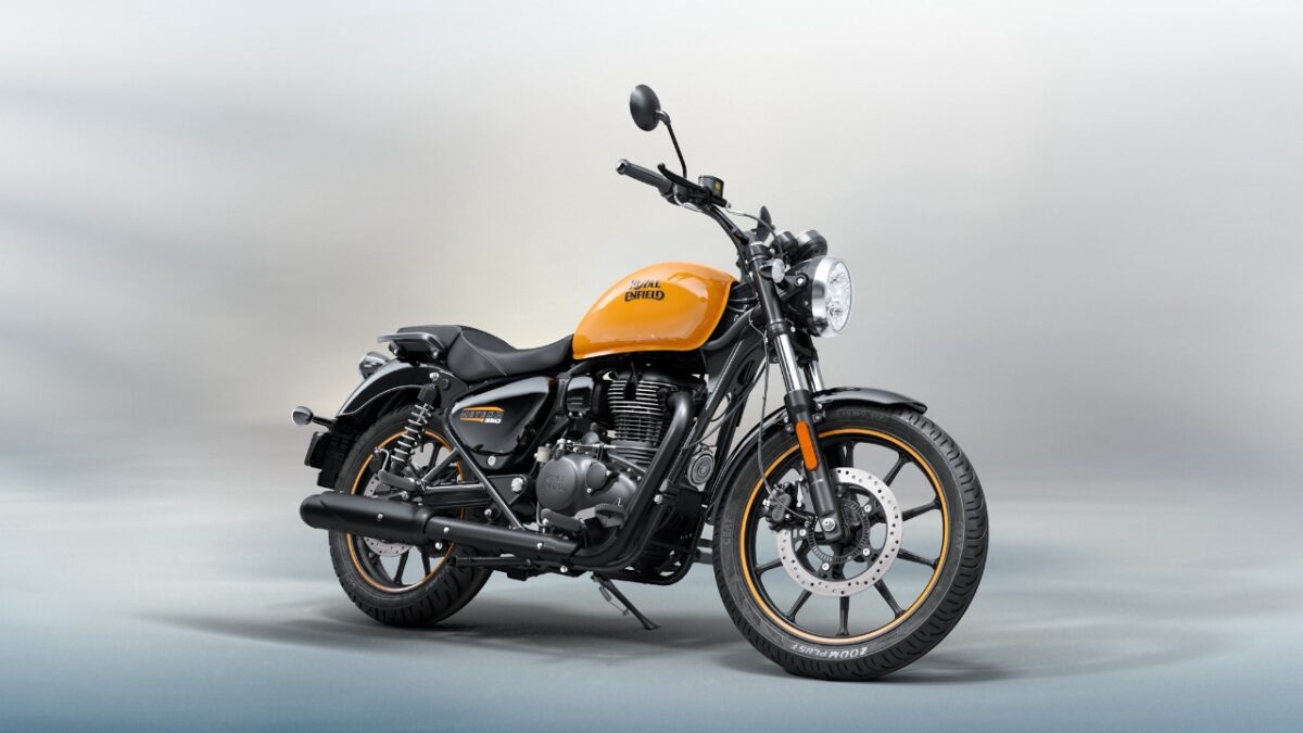 2025 royal enfield meteor 350 fireball orange 1