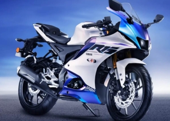 2025 yamaha r15 v4 bike on road price