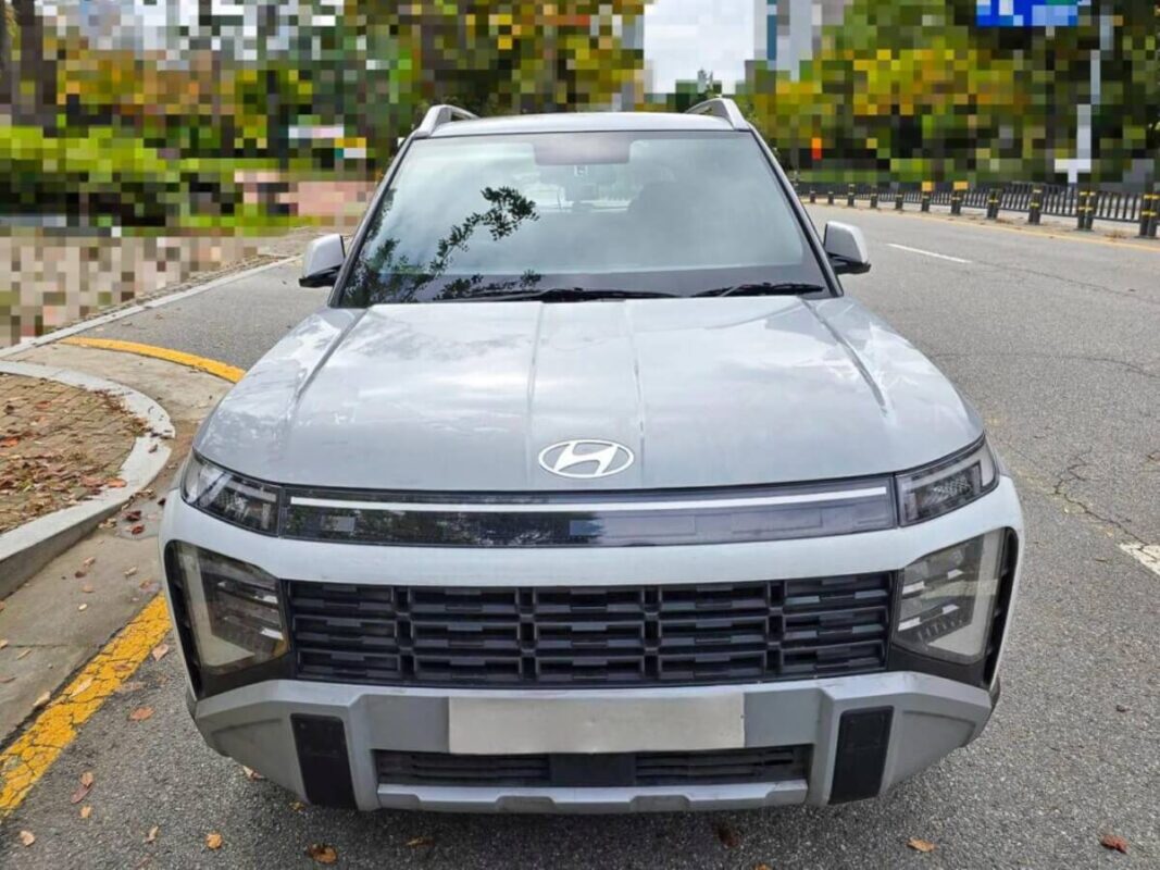 2026 hyundai venue suv spied fr