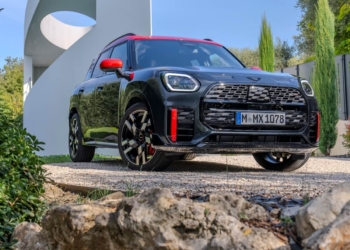 mini jcw countryman all4