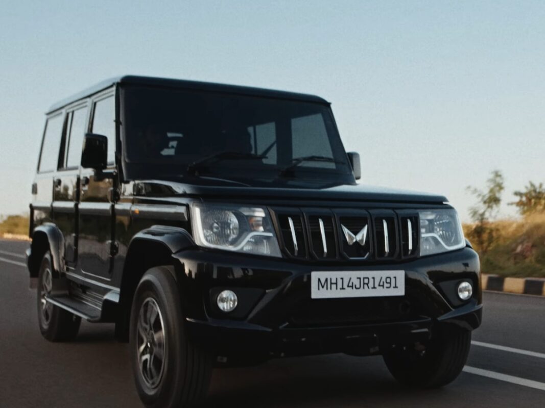 new mahindra bolero black