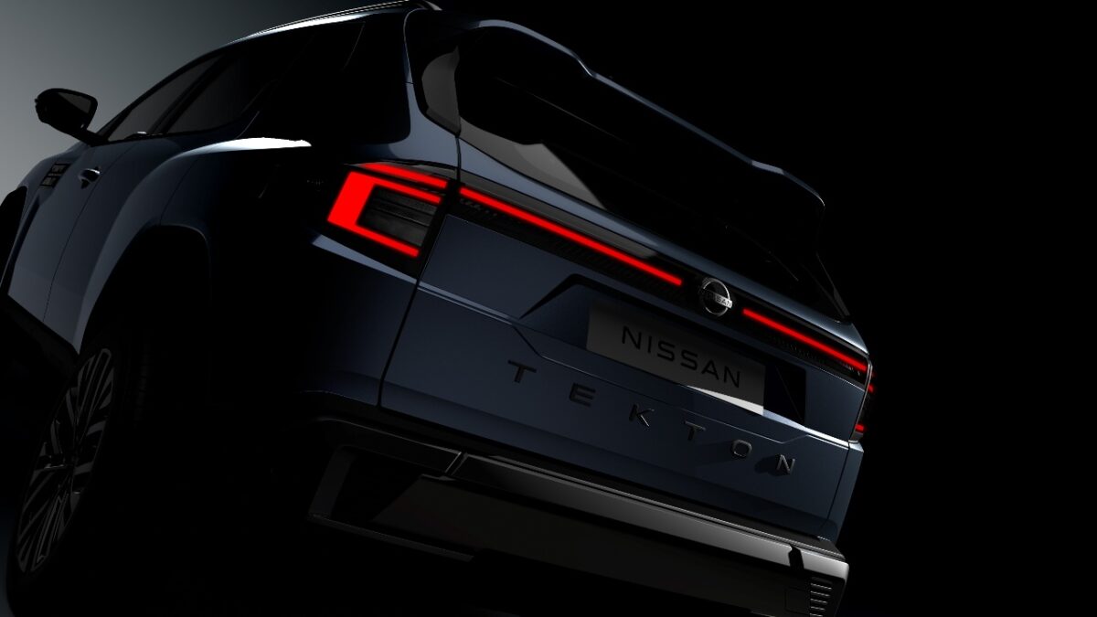 nissan tekton suv rear view