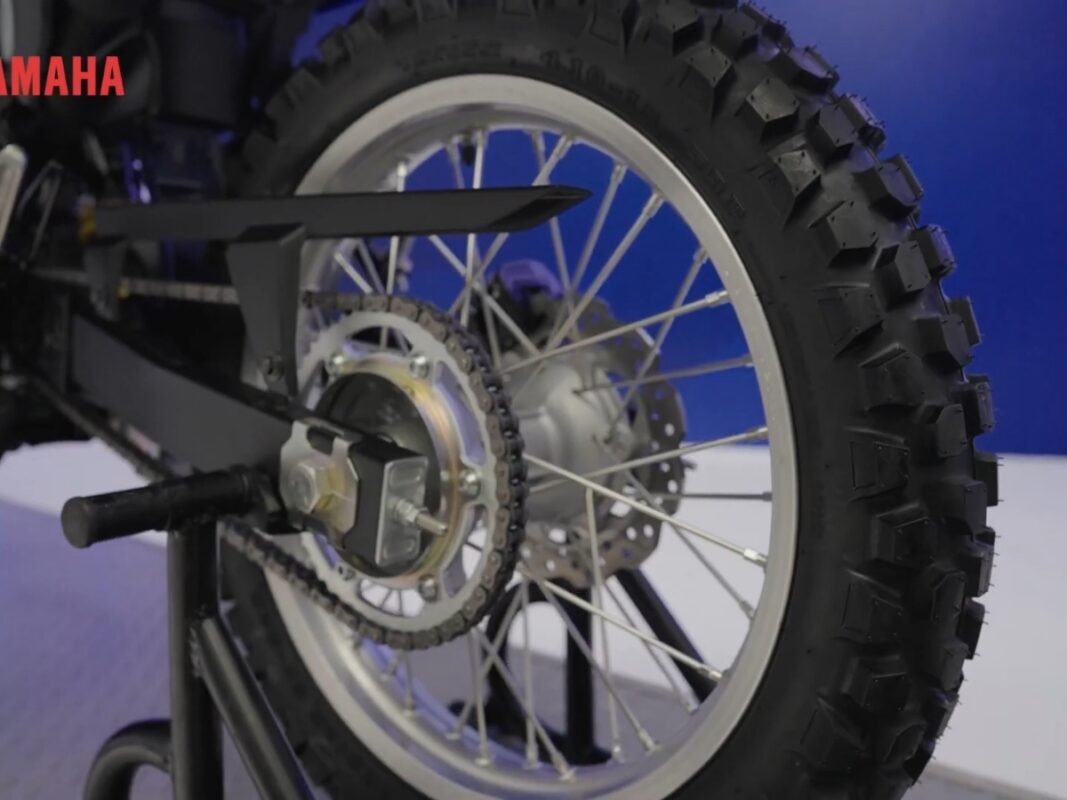 yamaha wr 155r rear seats