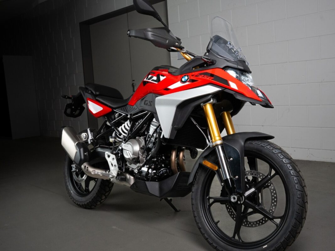 BMW F 450 GS bike