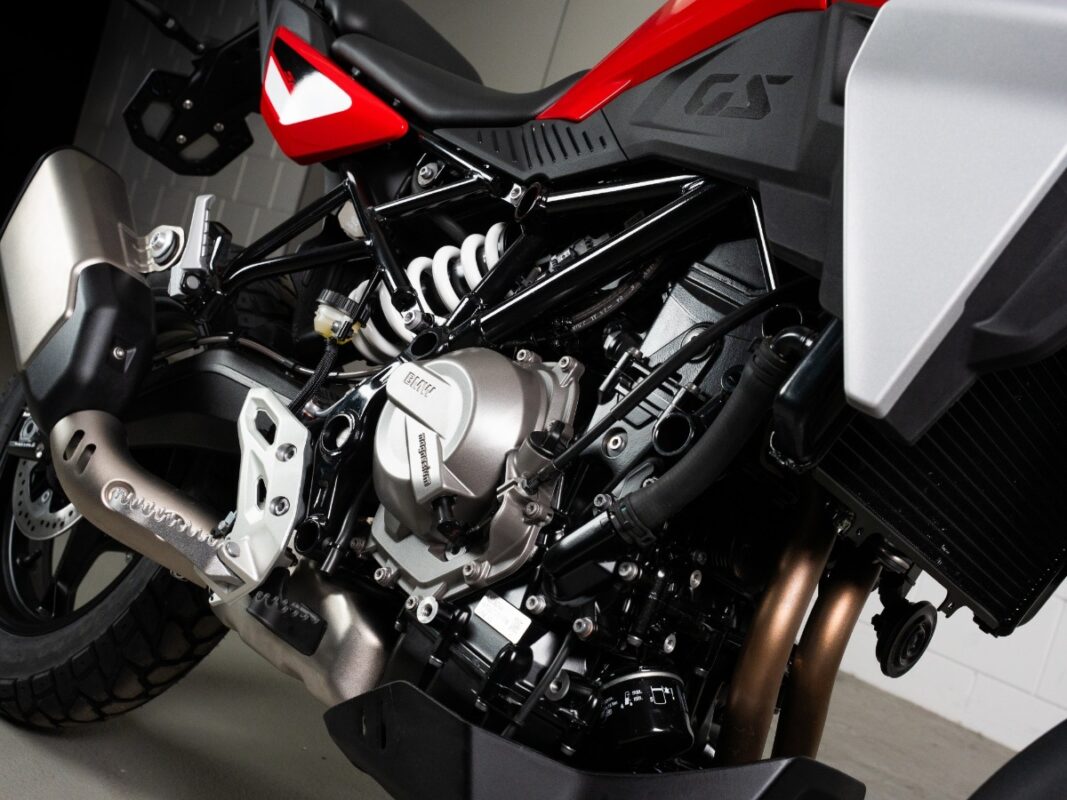 BMW F 450 GS bike engine