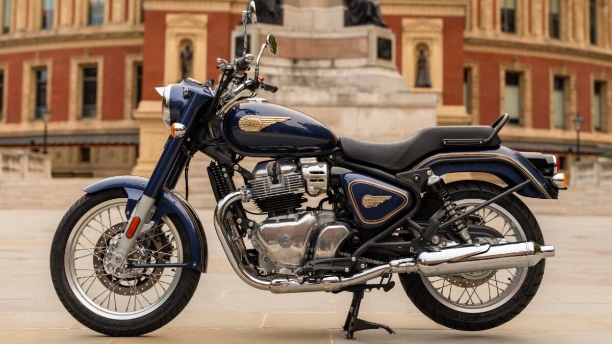 Royal Enfield bullet 650 blue side