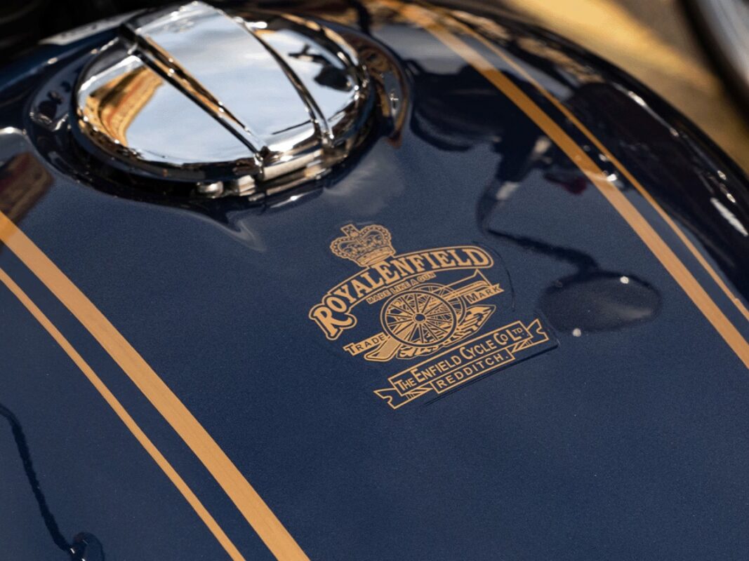 Royal Enfield bullet 650 tank