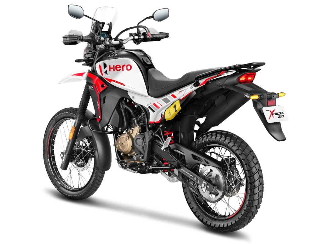 hero xpulse 210 dakar edition rear