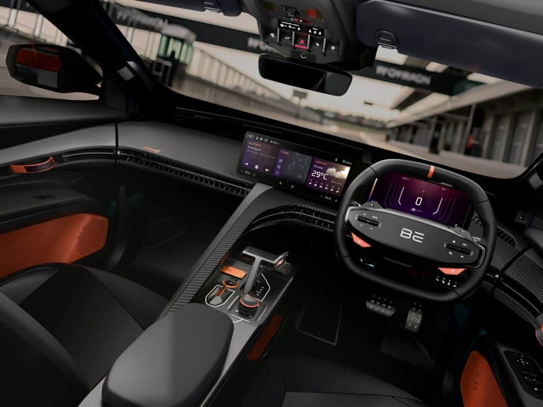 mahindra be 6 formula e interior