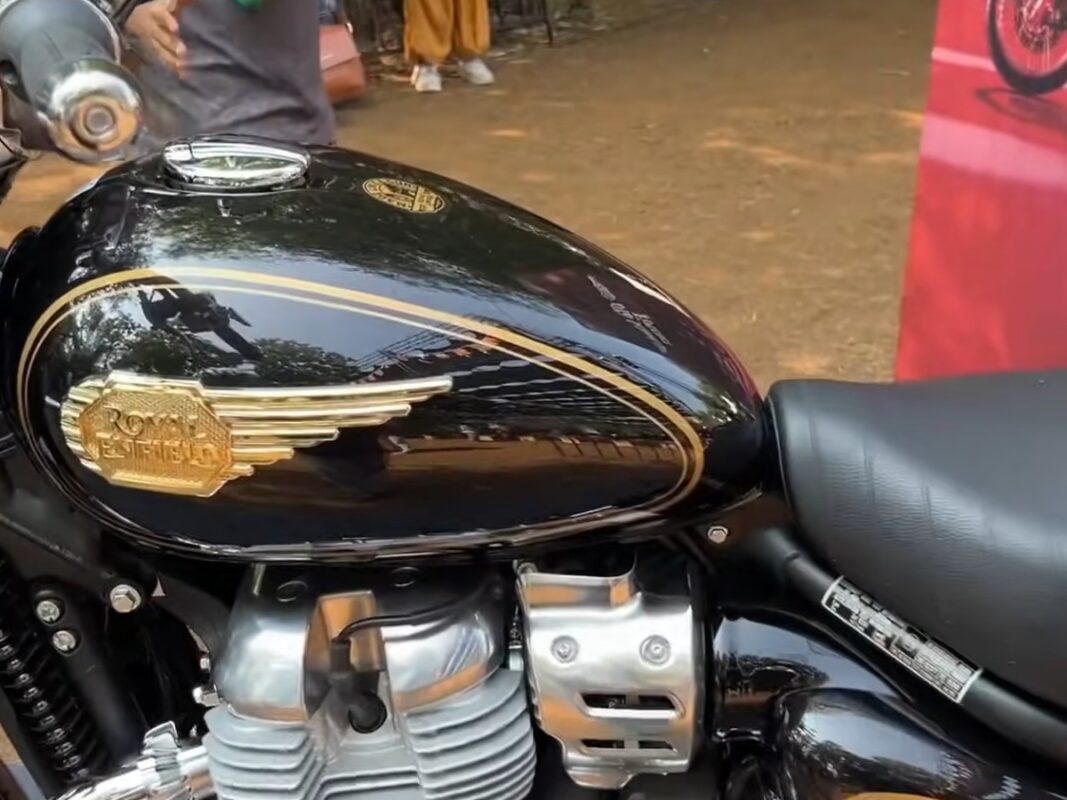 new Royal Enfield bullet new logo