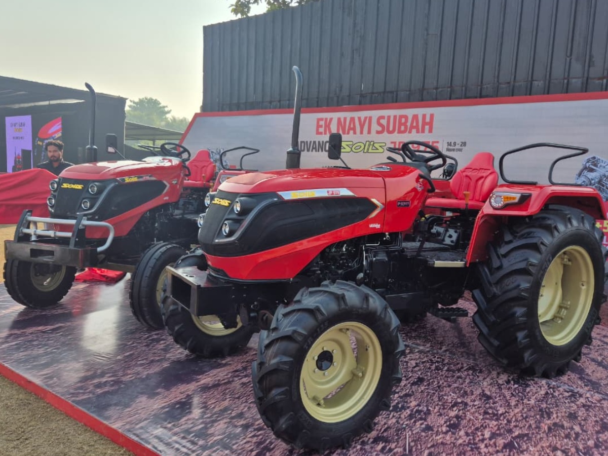 Solis JP 975 tractor